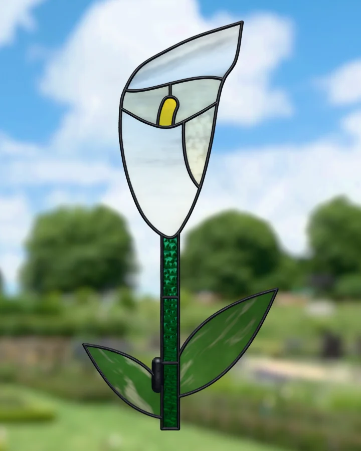 Calla lily suncatcher glazed, lit from behind.